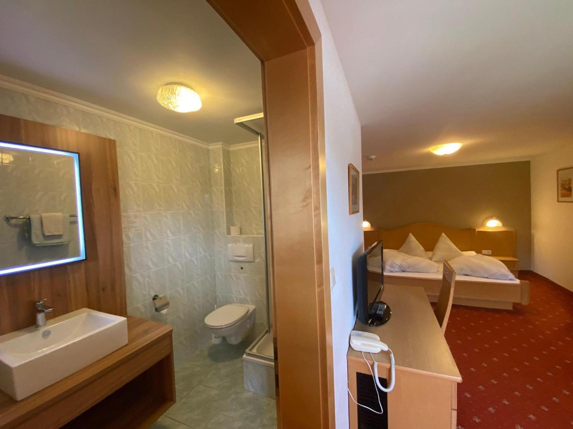 Pension Edelweiss Breitenbach am Inn Exterior foto