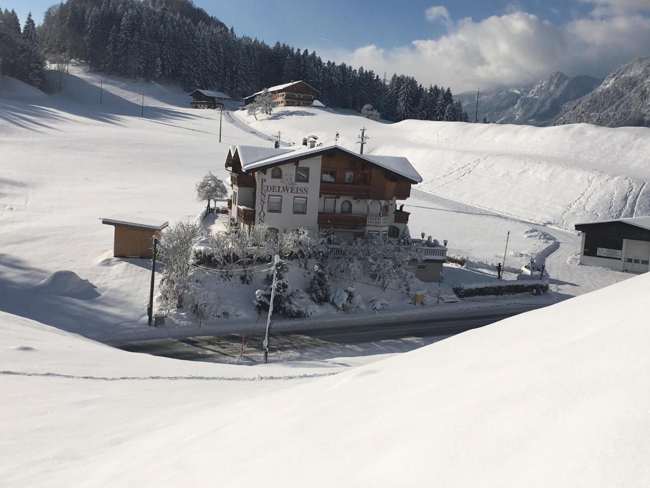 Pension Edelweiss Breitenbach am Inn Exterior foto